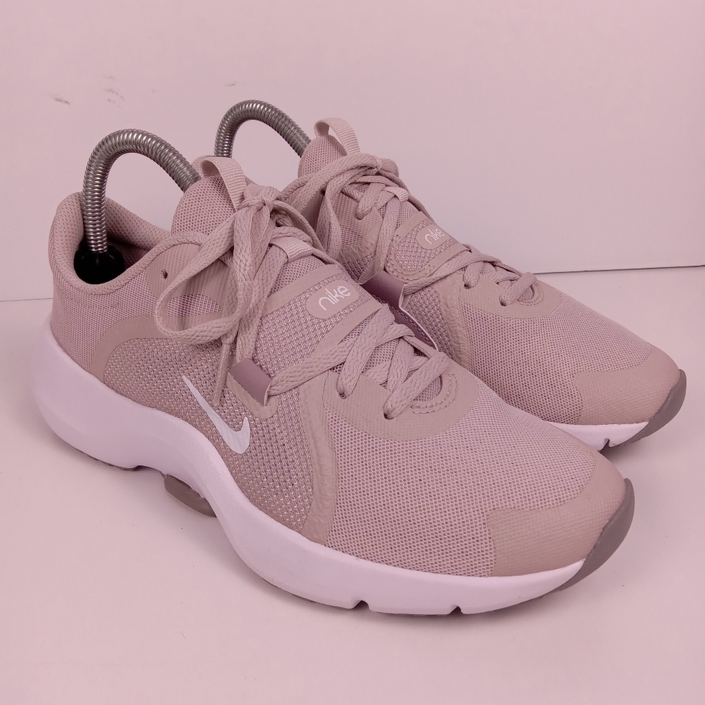 Nike In Season TR 13 Shoes Size 8 Mauve White Athletic Training Running Lace Up